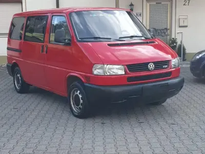 Gebraucht VW Caravelle 102 PS (75 kW) 1998 Rot Van / Kleinbus