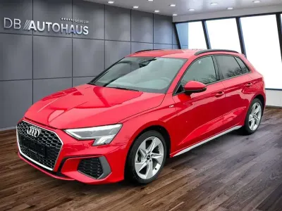 Second-hand Audi A3 S-Line 150 CP (110 kW) 2024 Roșu Berlinǎ