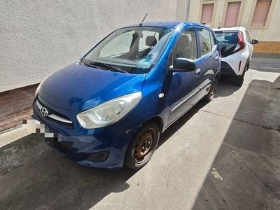 Gebraucht Hyundai i10 Edition 69 PS (50 kW) 2012 Blau Kleinwagen