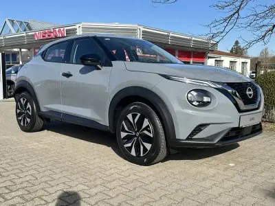 Gebraucht Nissan Juke Acenta 114 PS (83 kW) 2025 Grau SUV