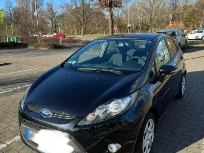 Gebraucht Ford Fiesta Champions Edition 82 PS (60 kW) 2012 Schwarz Kleinwagen