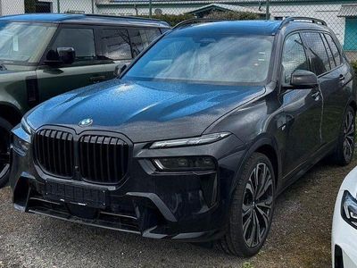 Nouă BMW X7 M Sport 352 CP (258 kW) 2026 Negru SUV