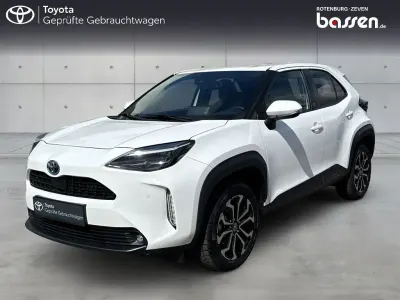 Gebraucht Toyota Yaris Cross Team 116 PS (85 kW) 2023 Schneeweiß SUV