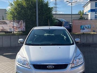 Gebraucht Ford Focus 101 PS (74 kW) 2009 Grau Limousine