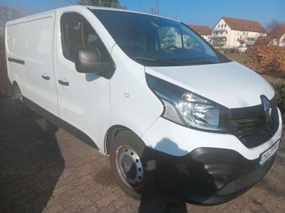 Gebraucht Renault Trafic 121 PS (88 kW) 2015 Weiß Van / Kleinbus