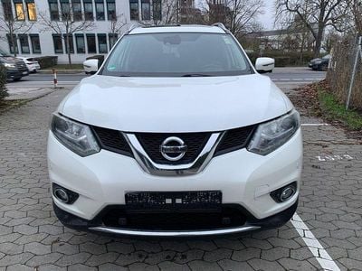 Weiß Gebraucht 2016 Nissan X-Trail Tekna SUV | 12.199 € (Guter Preis)