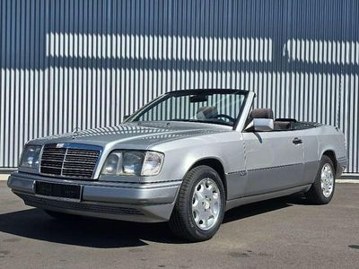 Gebraucht Mercedes E200 Sportline 136 PS (100 kW) 1995 Silber Cabrio