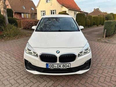 Gebraucht BMW 218 Gran Tourer Advantage 150 PS (110 kW) 2021 Weiß Van / Kleinbus