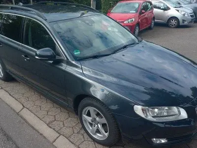 Gebraucht Volvo V70 120 PS (88 kW) 2016 Savile grey Kombi