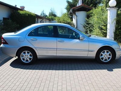Mercedes C200
