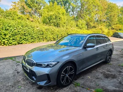 Gebraucht BMW 330e M Sport 292 PS (214 kW) 2025 Grau Kombi