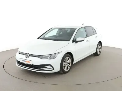 Gebraucht VW Golf VIII Life 2020 Weiß Limousine
