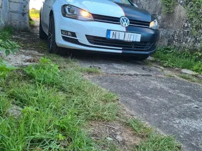 Używany VW Golf VII LOUNGE 86 KM (63 kW) 2016 Biały Sedan/Limuzyna
