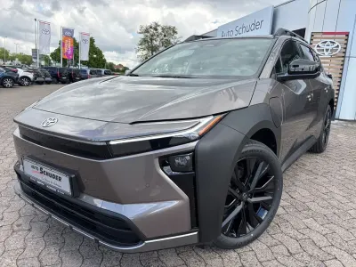 Neu Toyota bZ4X Lounge 280 kW (381 PS) 2026 Braun SUV