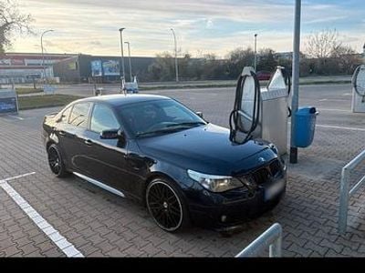 Second-hand BMW 530 M Sport 218 CP (160 kW) 2005 Albastru Berlinǎ