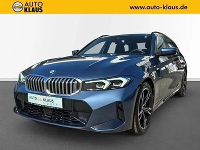 Gebraucht BMW 330 M Sport 245 PS (180 kW) 2025 Arctic race blue metallic (metallic) Kombi