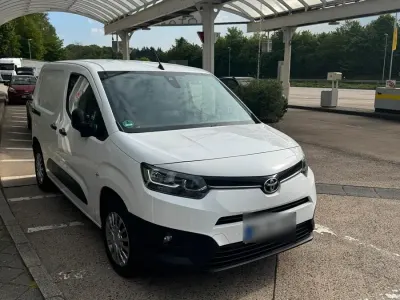 Gebraucht Toyota Proace City City 131 PS (96 kW) 2021 Weiß Van / Kleinbus