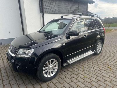 Second-hand Suzuki Grand Vitara Comfort 140 CP (102 kW) 2008 Negru SUV