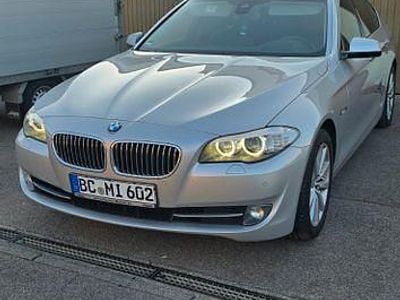 Silber Gebraucht 2013 BMW 528 Sport Line Limousine | 13.950 € (Fairer Preis)