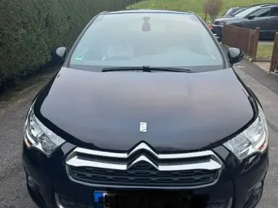 Gebraucht Citroën DS4 So Chic 120 PS (88 kW) 2013 Schwarz Kleinwagen