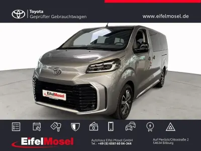 Gebraucht Toyota Proace Verso Club 177 PS (130 kW) 2024 Silver metallic Kombi
