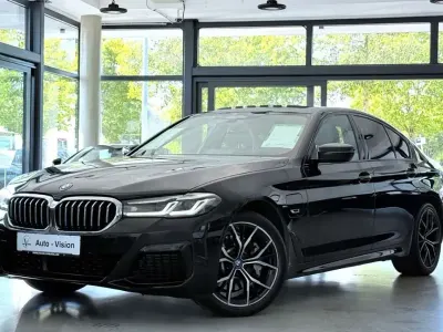 Gebraucht BMW 530e M Sport 292 PS (214 kW) 2023 Schwarz Limousine