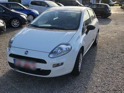 Gebraucht Fiat Punto 69 PS (50 kW) 2018 Weiß Kleinwagen