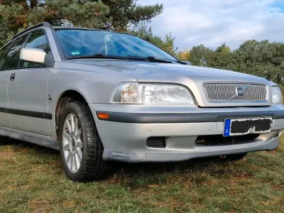 Gebraucht Volvo V40 1997 Silber Kombi
