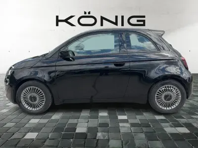 Gebraucht Fiat 500e 86 kW (118 PS) 2024 Schwarz Kleinwagen