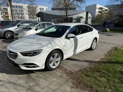 Occasion Opel Insignia Edition 140 ch (102 kW) 2017 Blanc Berline