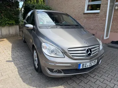 Gebraucht Mercedes B200 140 PS (102 kW) 2005 Grau Van / Kleinbus