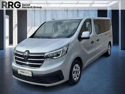 Grau (highlandgrau (grau) (grau)) Gebraucht 2024 Renault Trafic Evolution Van / Kleinbus | 37.990 € (Fairer Preis)