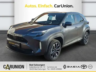 Neu Toyota Yaris Hybrid 131 PS (96 kW) 2026 Grey metallic Limousine