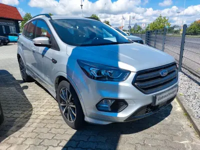 Używany Ford Kuga ST-Line 175 KM (128 kW) 2018 Srebrny SUV
