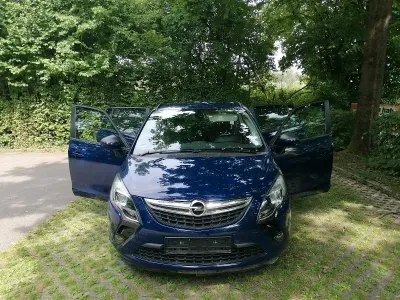 Gebraucht Opel Zafira Tourer Sport 140 PS (102 kW) 2012 Blau Van / Kleinbus
