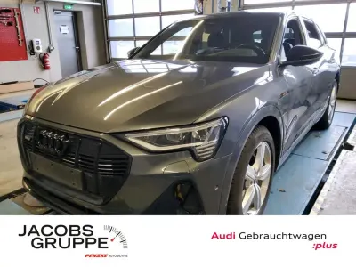 Usata Audi e-tron S-Line 300 kW (408 CV) 2023 Grigio SUV