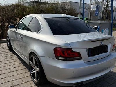 Gebraucht BMW 125 218 PS (160 kW) 2009 Silber Kleinwagen
