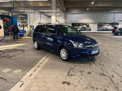 Blau Gebraucht 2007 Opel Zafira Van / Kleinbus | 1.650 €