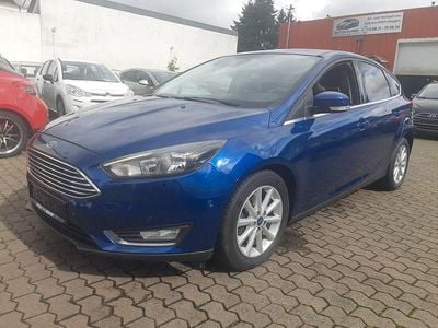 Gebraucht Ford Focus Titanium 125 PS (91 kW) 2017 Blau Limousine