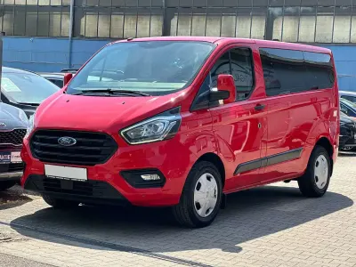 Gebraucht Ford Transit 105 PS (77 kW) 2019 Racerot Van / Kleinbus
