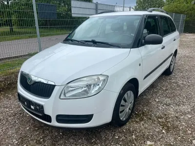 Używany Skoda Fabia Cool Edition 69 KM (50 kW) 2010 Biały Kombi