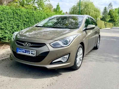 Gebraucht Hyundai i40 Style 116 PS (85 kW) 2012 Braun Kombi
