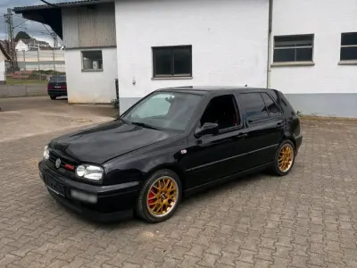 Brugt VW Golf III 174 HK (127 kW) 1996 Sort Hatchback