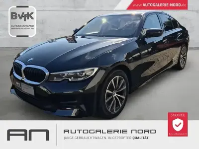 Gebraucht BMW 318 Sport Line 150 PS (110 kW) 2021 Black sapphire metallic Limousine