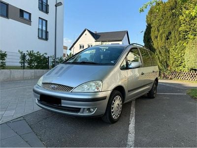 Second-hand Ford Galaxy 116 CP (85 kW) 2004 Gri Monovolum