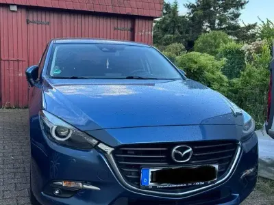 Używany Mazda 3 Exclusive-Line 120 KM (88 kW) 2018 Niebieski Sedan/Limuzyna