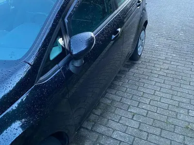 Gebraucht Ford Fiesta Trend 95 PS (69 kW) 2012 Schwarz Limousine