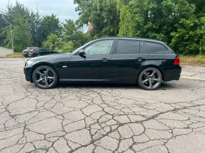Gebraucht BMW 325 204 PS (150 kW) 2010 Schwarz Kombi