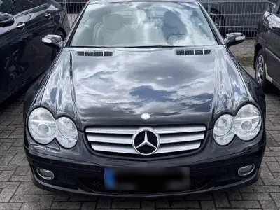 Gebraucht Mercedes SL500 387 PS (284 kW) 2007 Schwarz Cabrio
