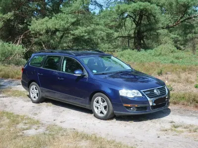 Gebraucht VW Passat 110 PS (80 kW) 2009 Blau Kombi